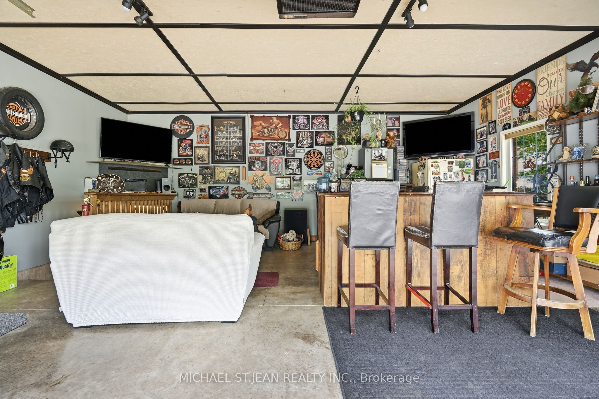3557 Grimsby Road Property Photo 27