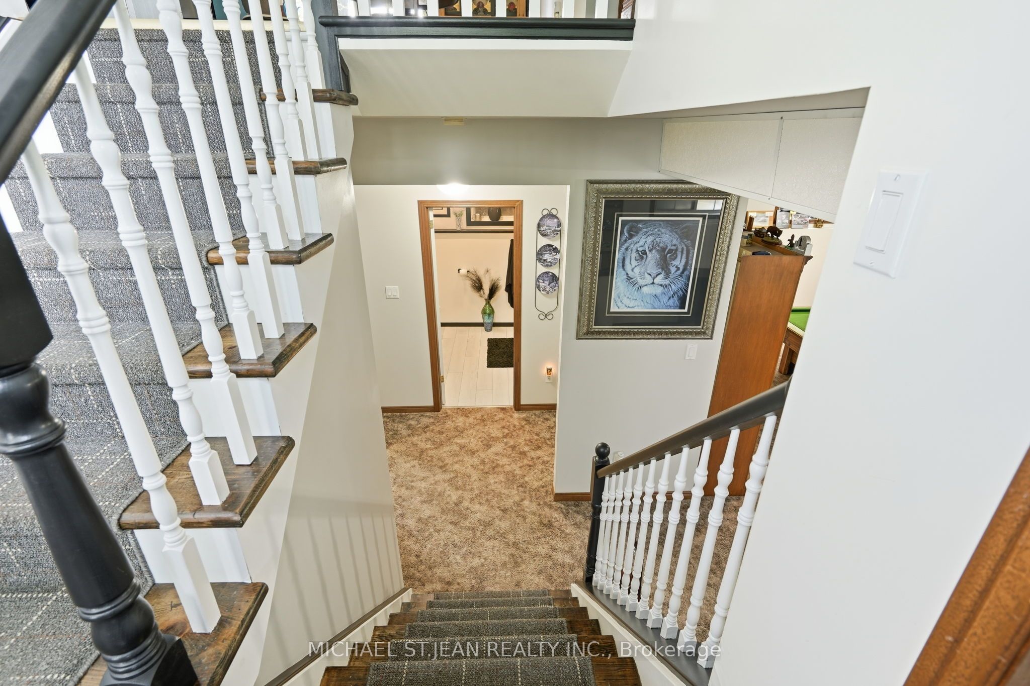 3557 Grimsby Road Property Photo 30