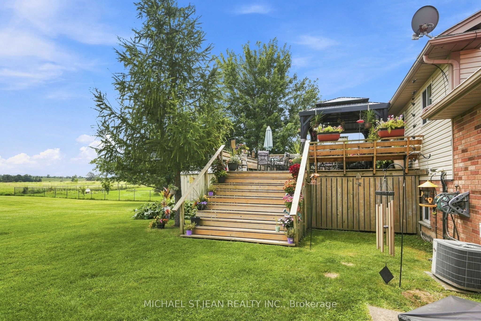 3557 Grimsby Road Property Photo 42