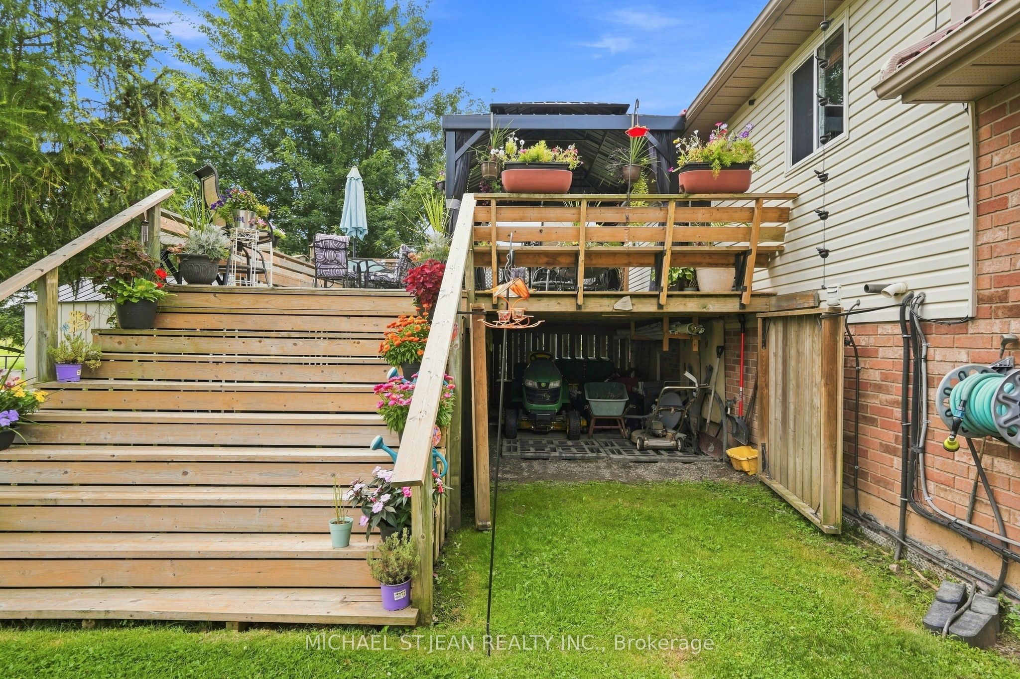 3557 Grimsby Road Property Photo 43