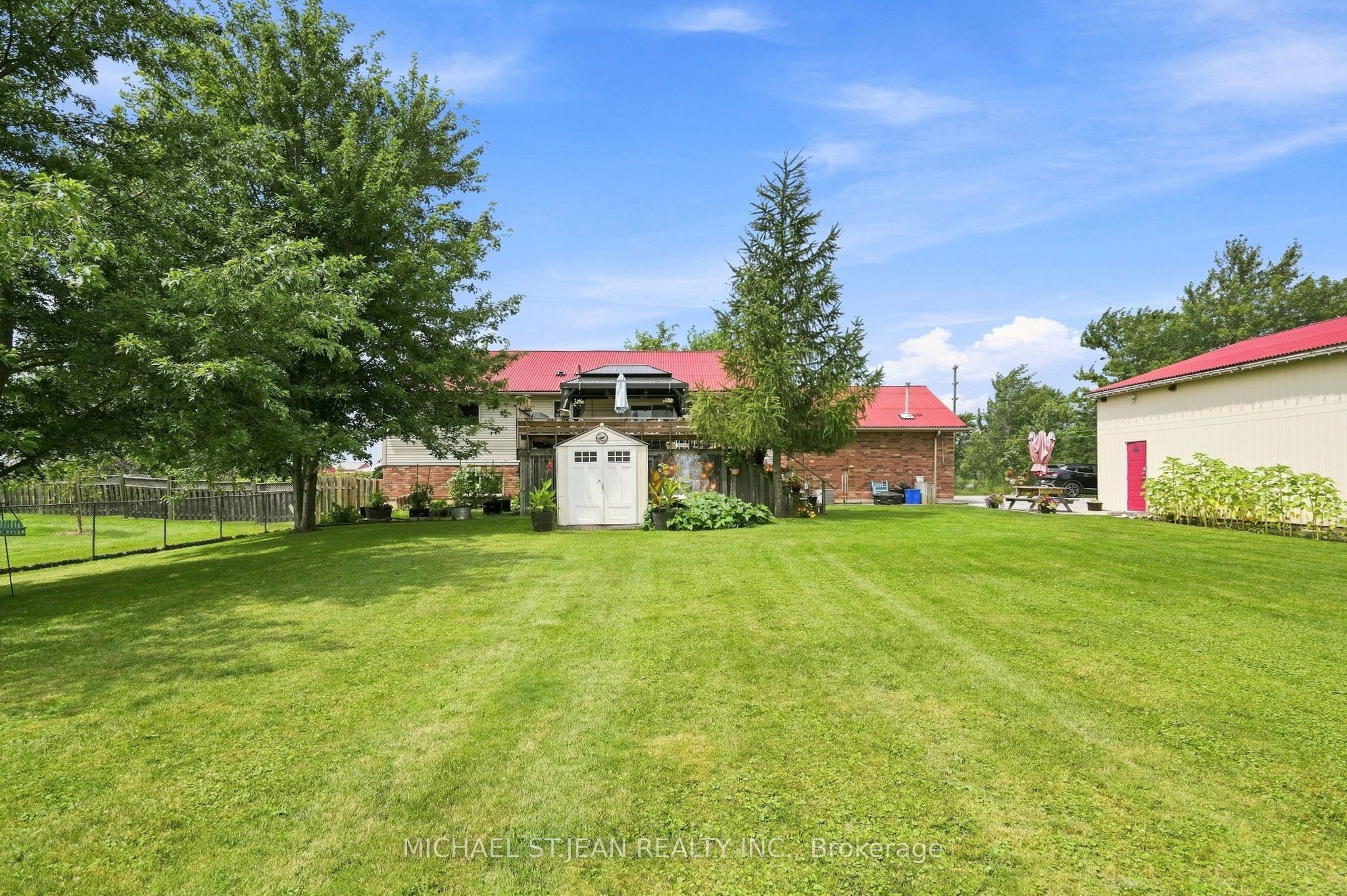 3557 Grimsby Road Property Photo 46