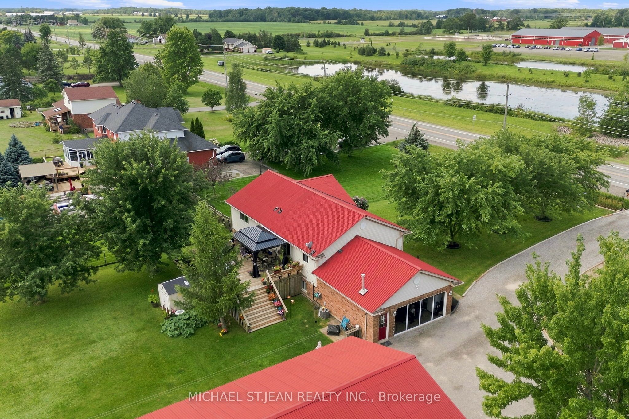3557 Grimsby Road Property Photo 48