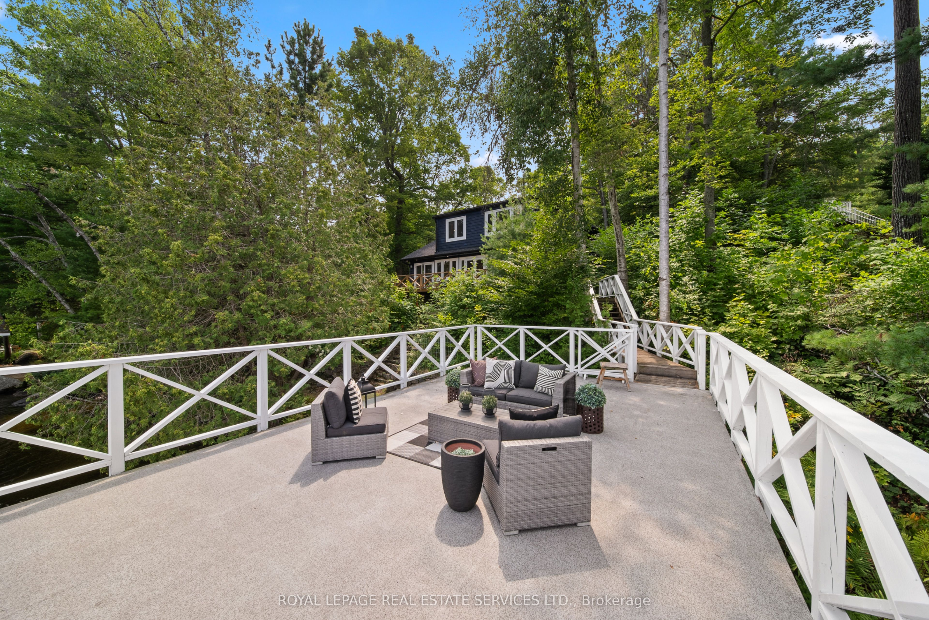 1024 Lidsley Road Property Photo 4