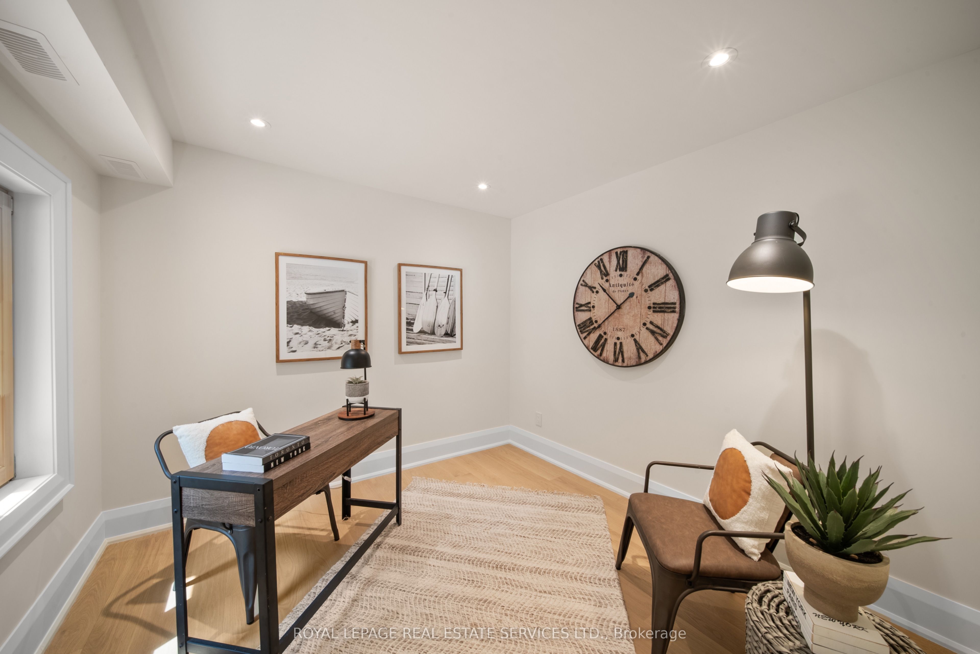 1024 Lidsley Road Property Photo 12