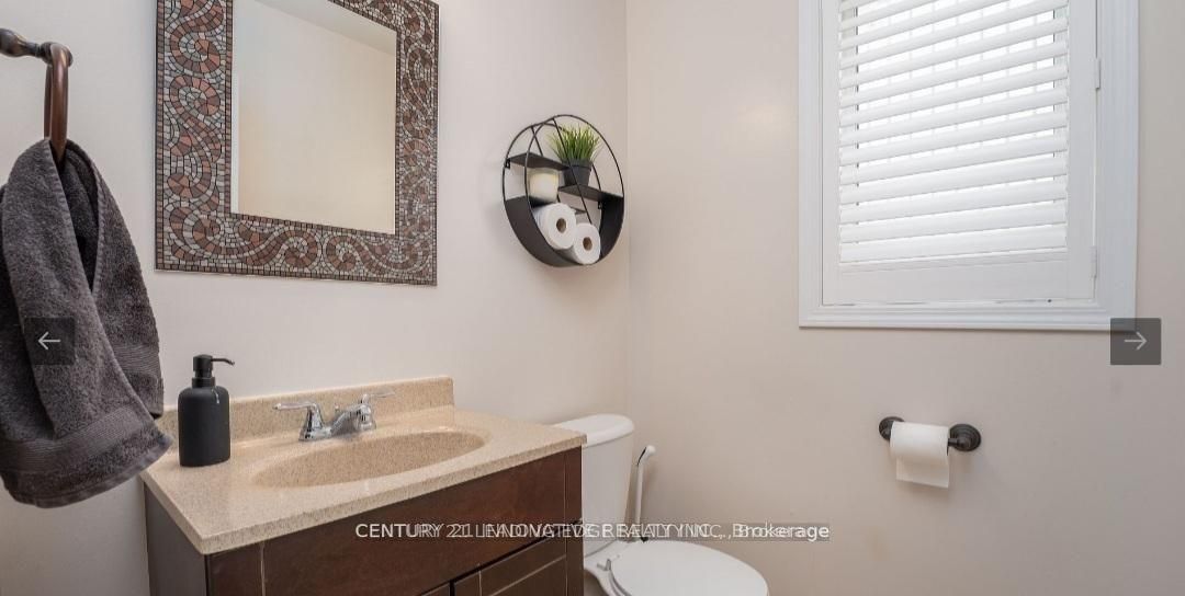 26 Duncan Avenue Property Photo 4