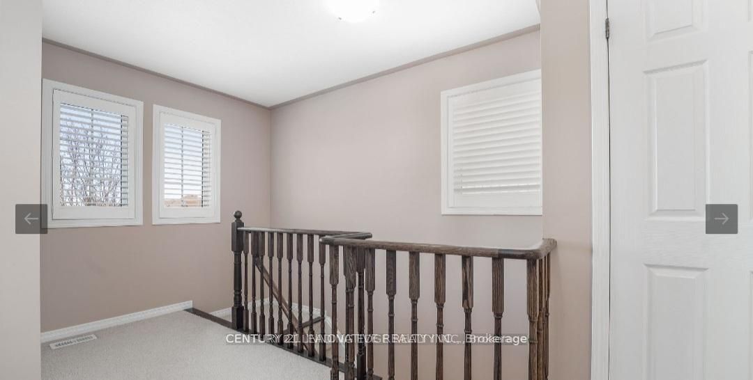 26 Duncan Avenue Property Photo 9