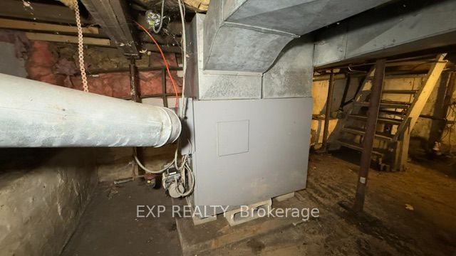 348 Frank Street Property Photo 10