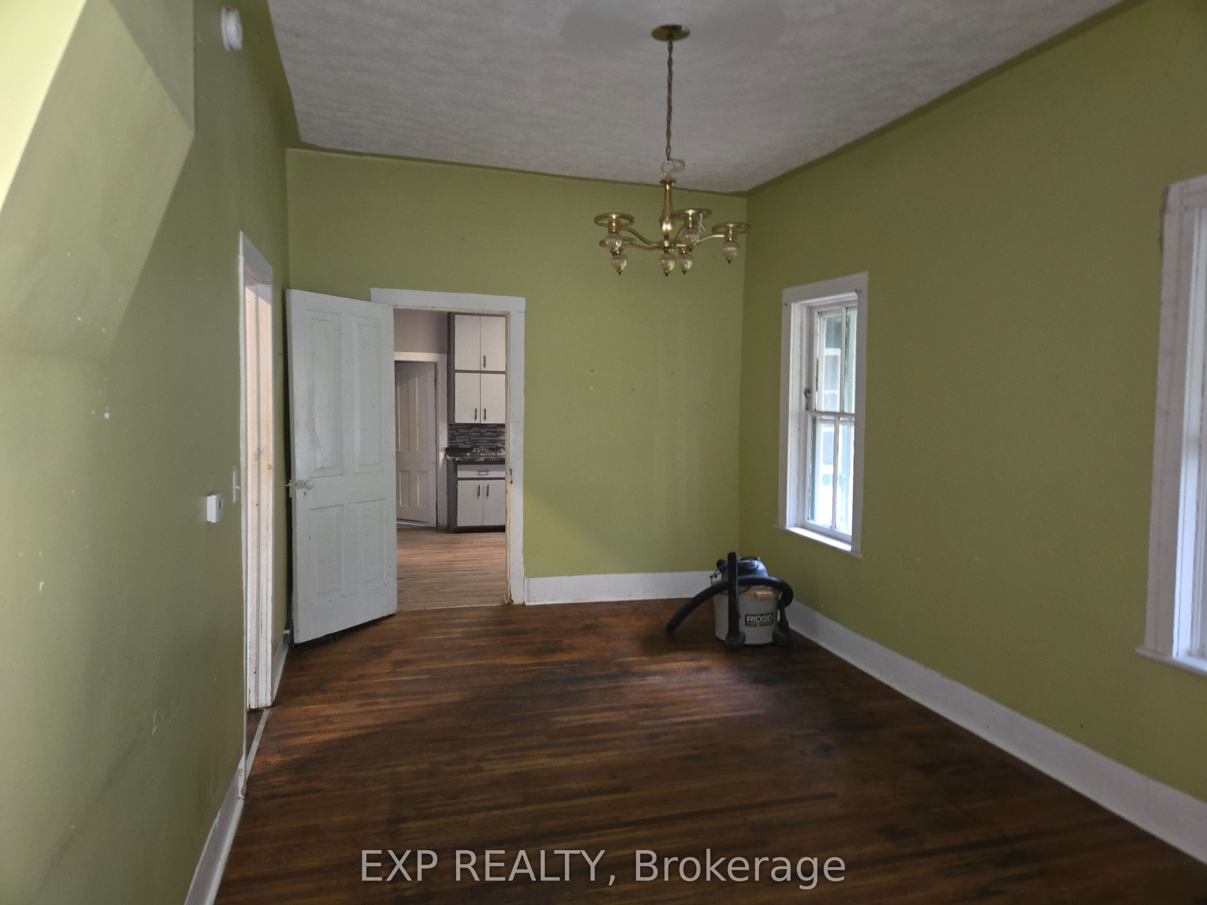 348 Frank Street Property Photo 21