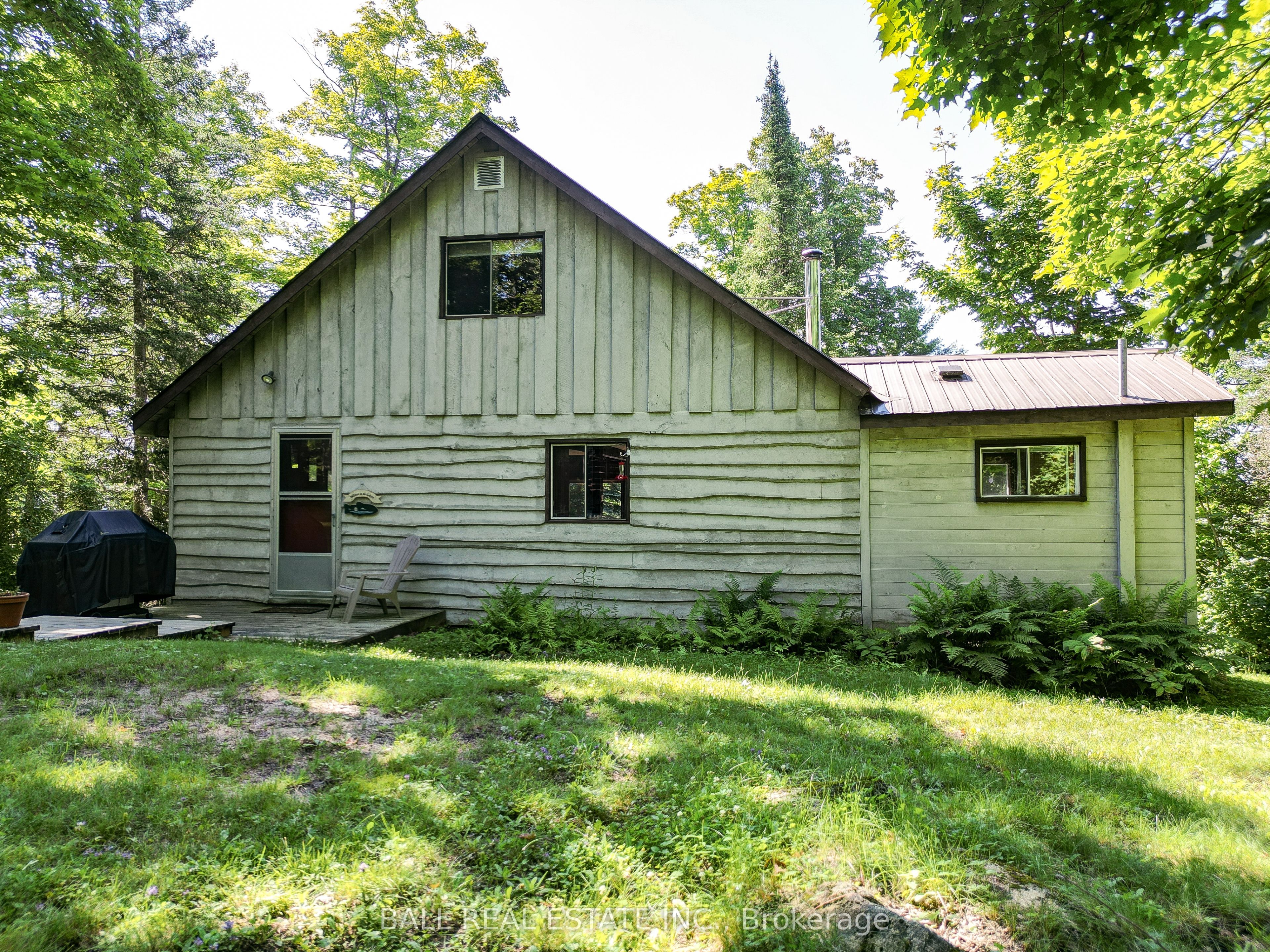 351 Limerick Lake Shore N Property Photo 11