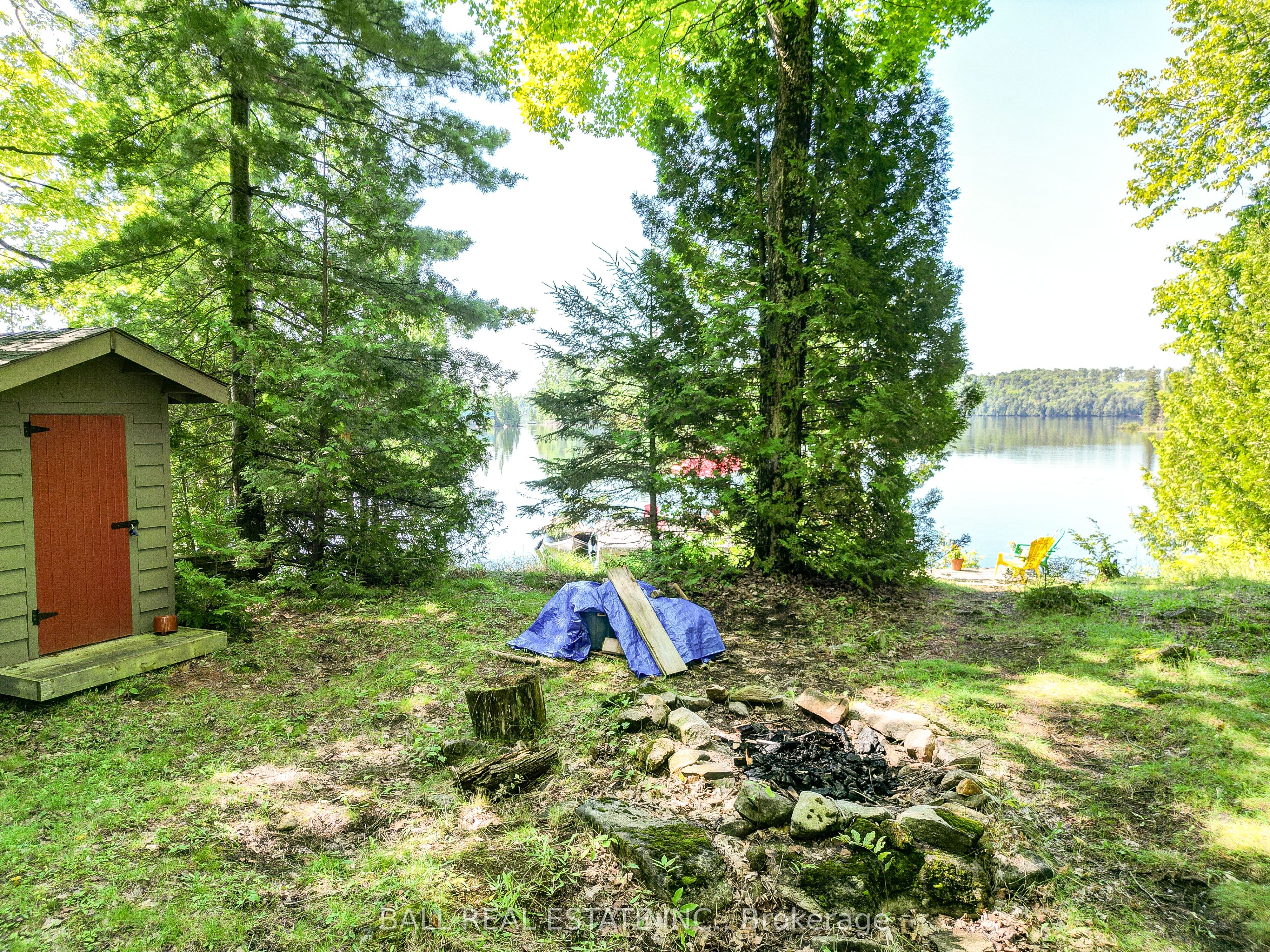 351 Limerick Lake Shore N Property Photo 15