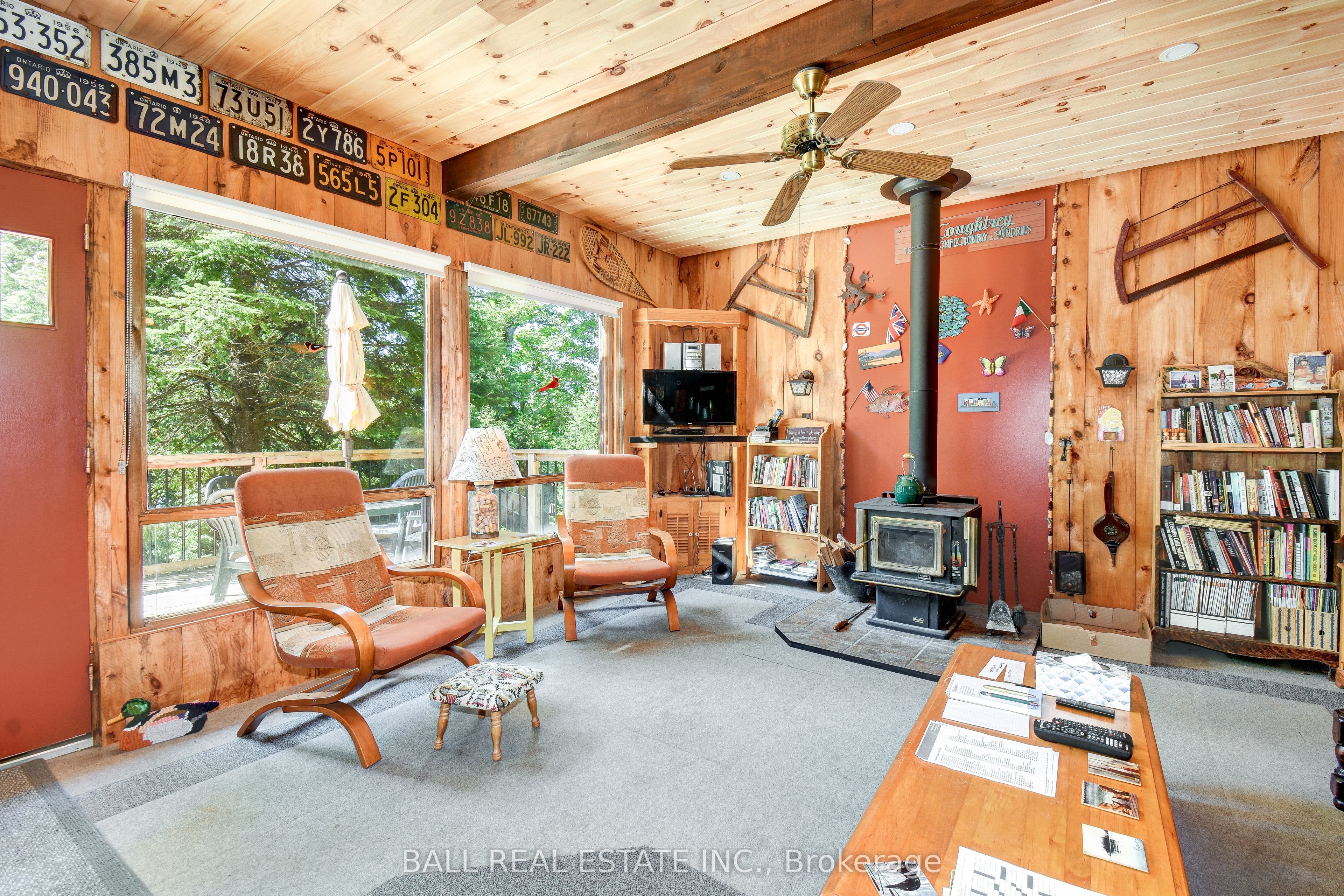 351 Limerick Lake Shore N Property Photo 20