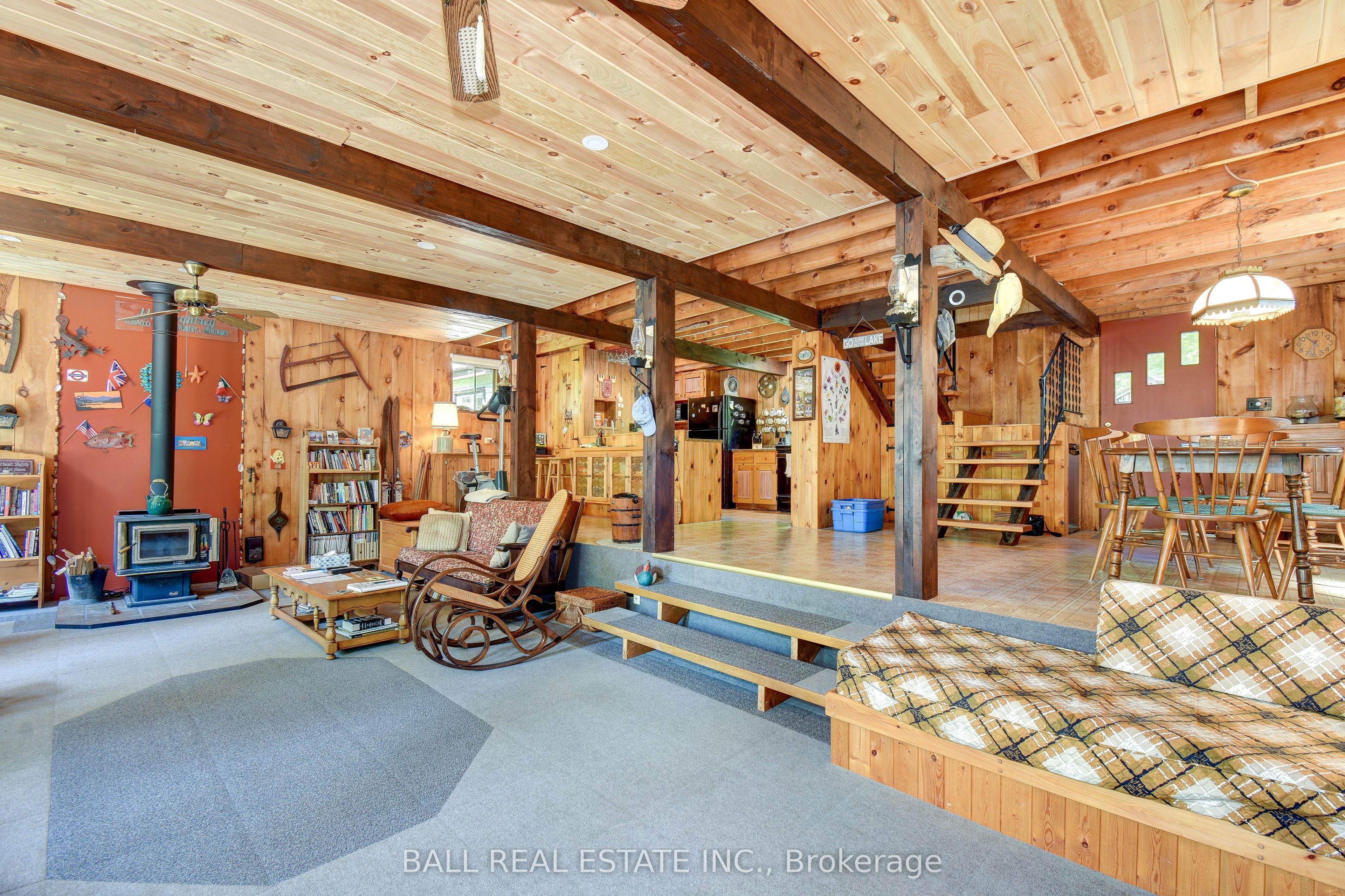 351 Limerick Lake Shore N Property Photo 23