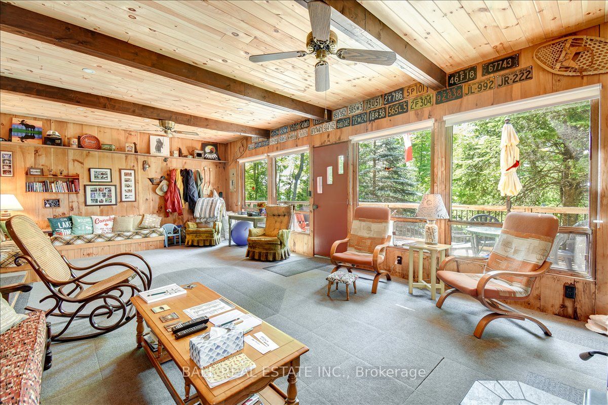 351 Limerick Lake Shore N Property Photo 31