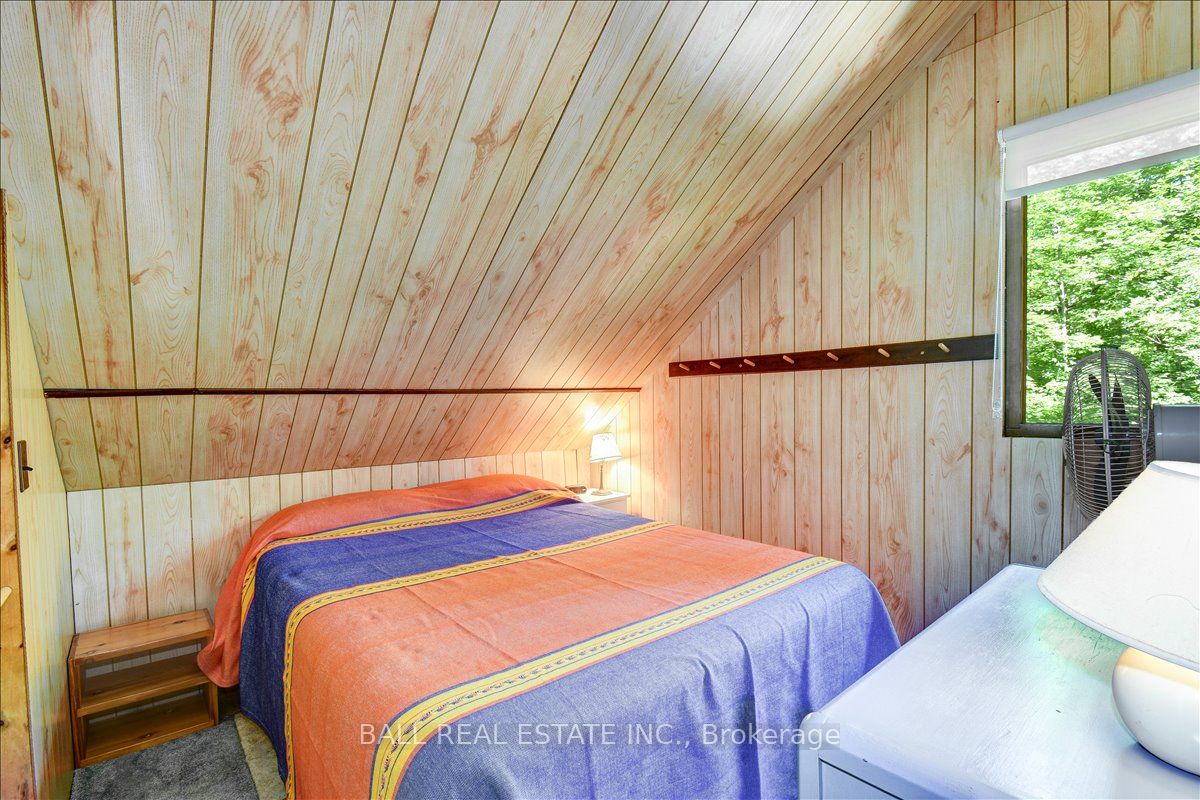 351 Limerick Lake Shore N Property Photo 35