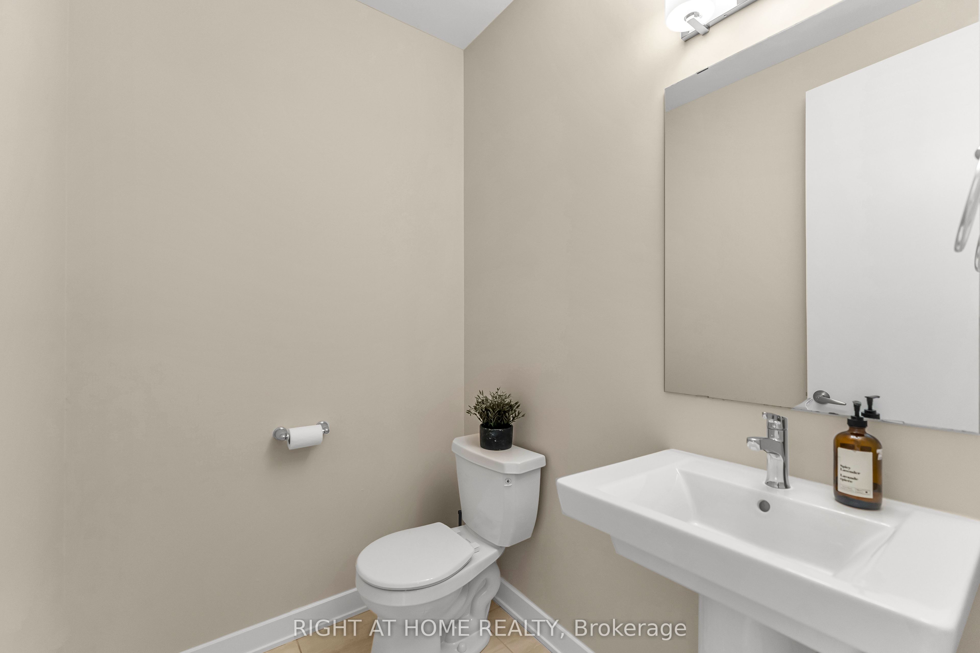 6319 Perth Street Property Photo 7
