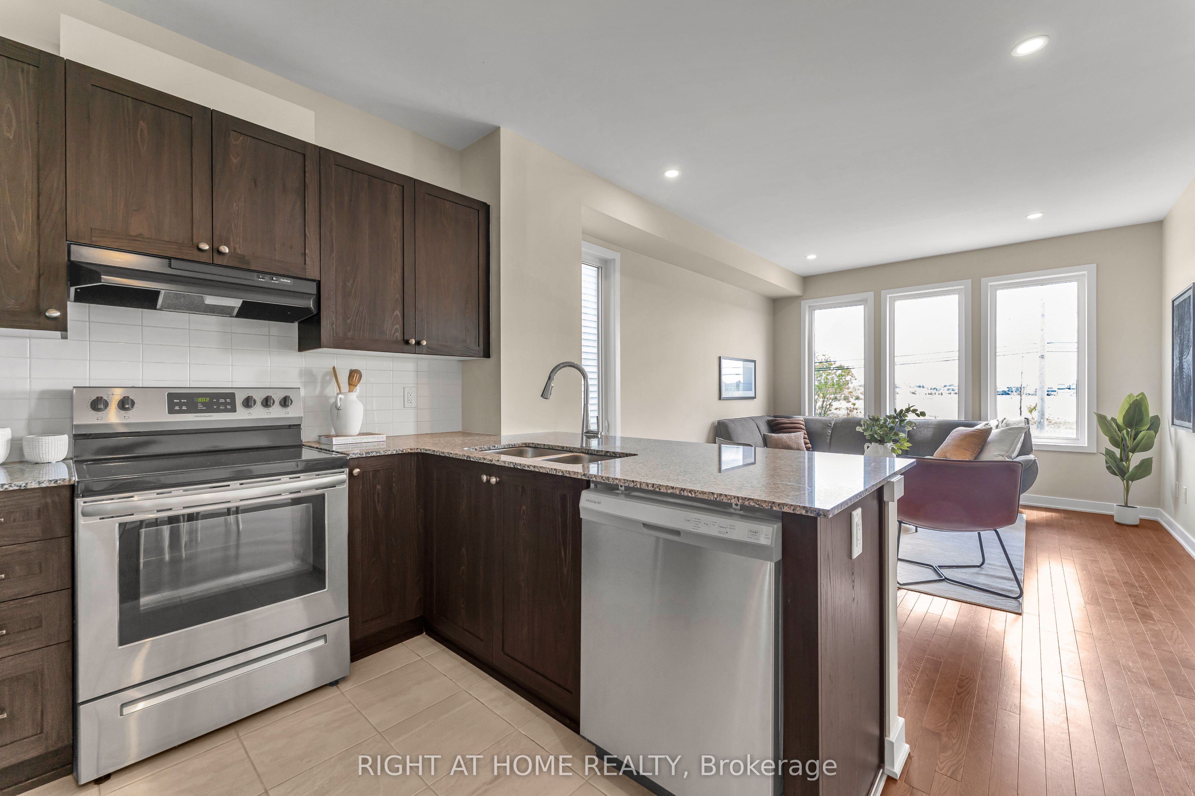 6319 Perth Street Property Photo 22