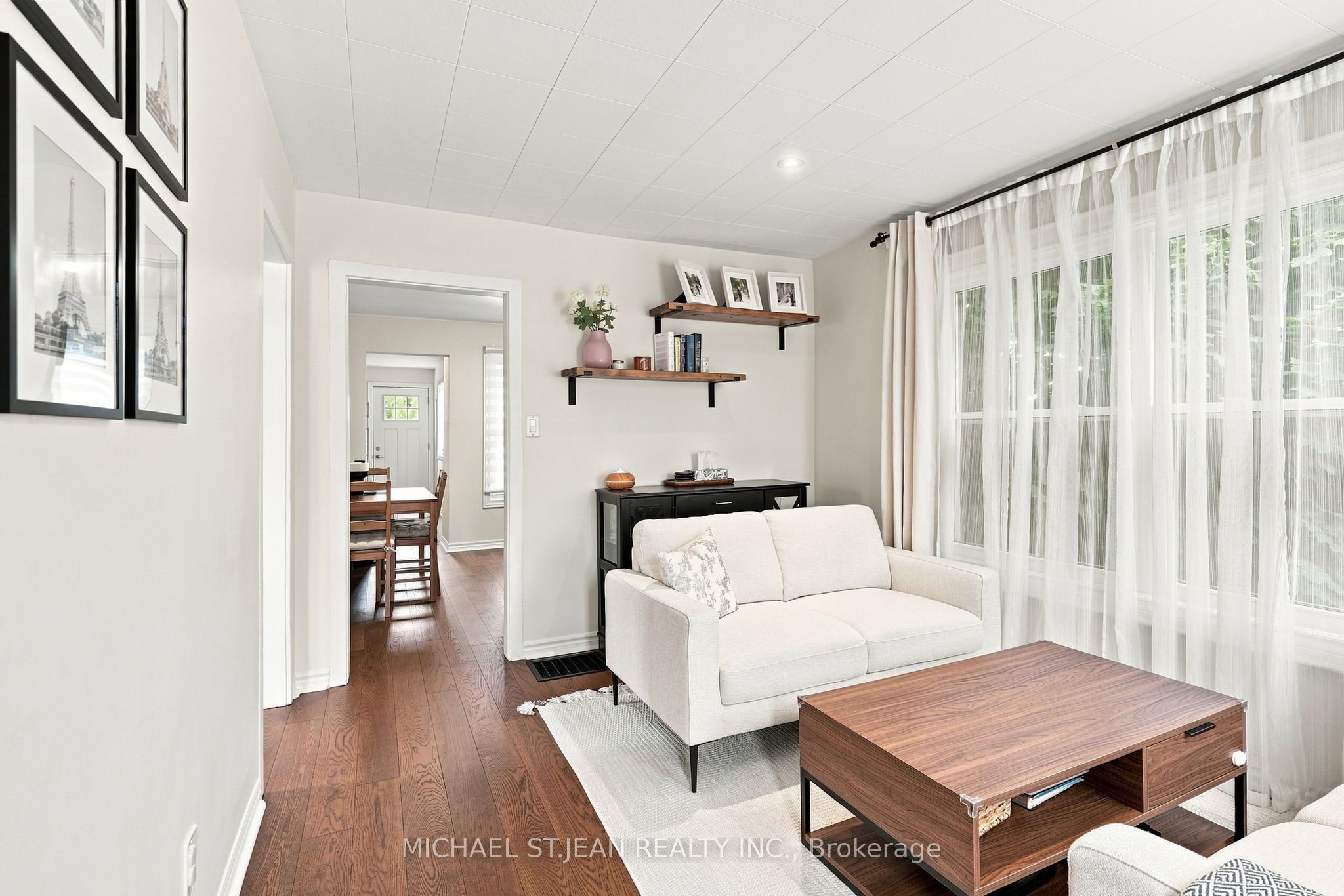 122 Limeridge Road W Property Photo 7