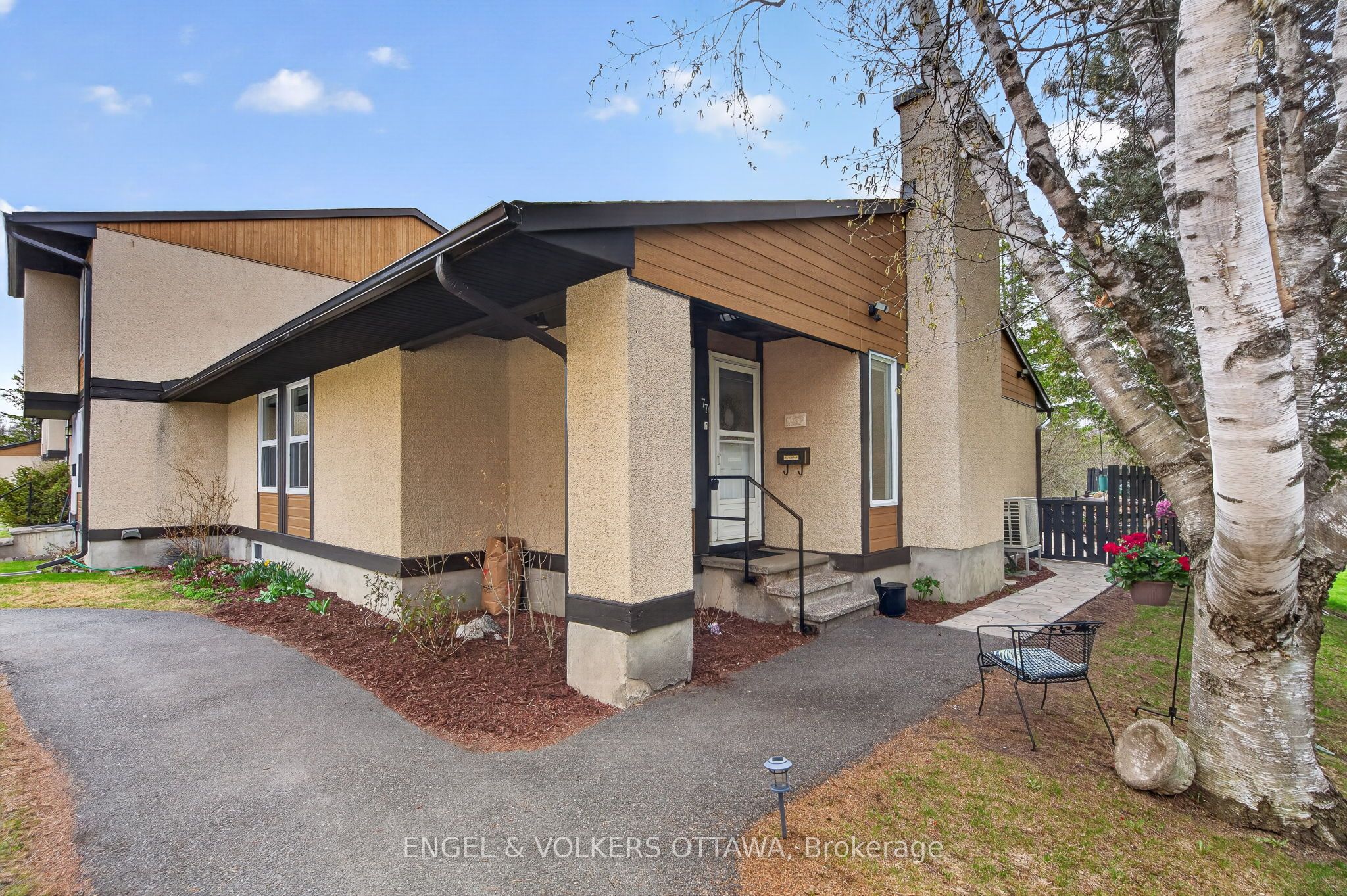 3344 Uplands Drive 77 Property Photo 1