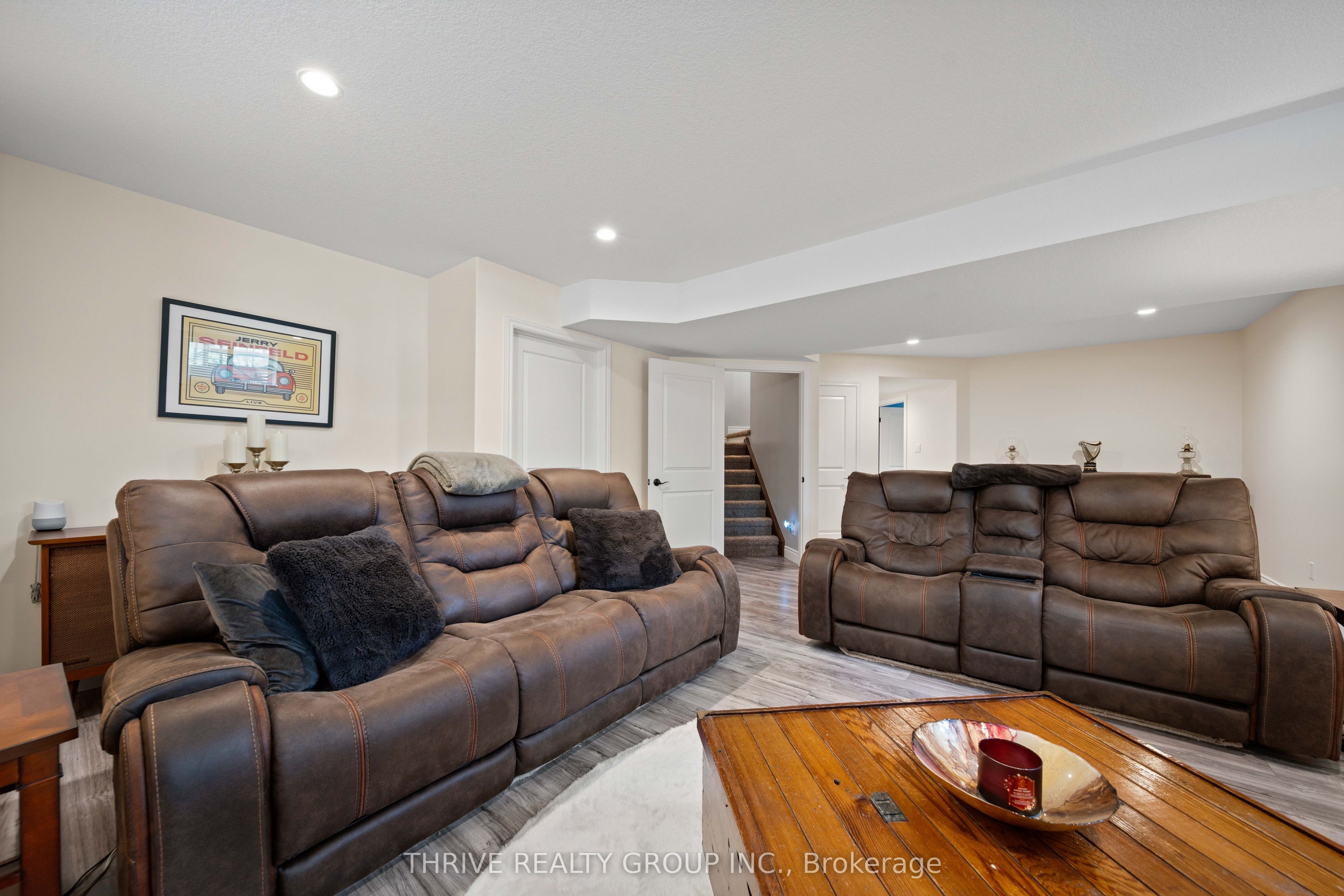 12 Ashwood Crescent Property Photo 29