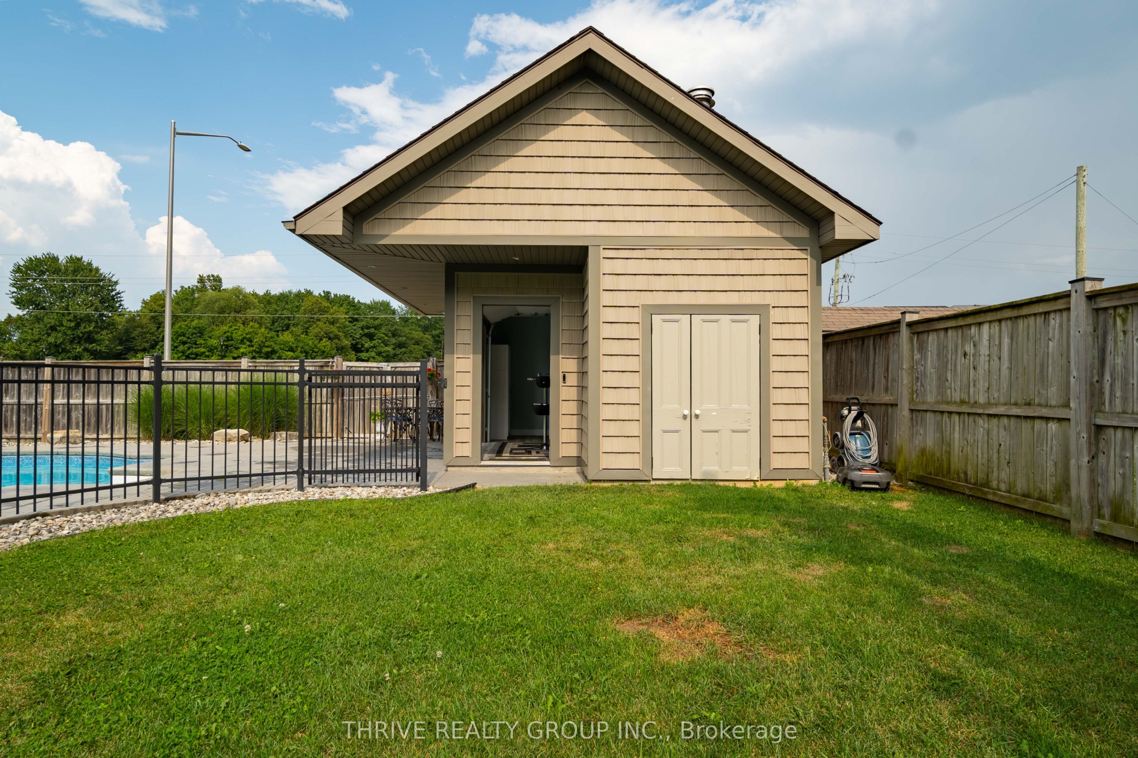 12 Ashwood Crescent Property Photo 38