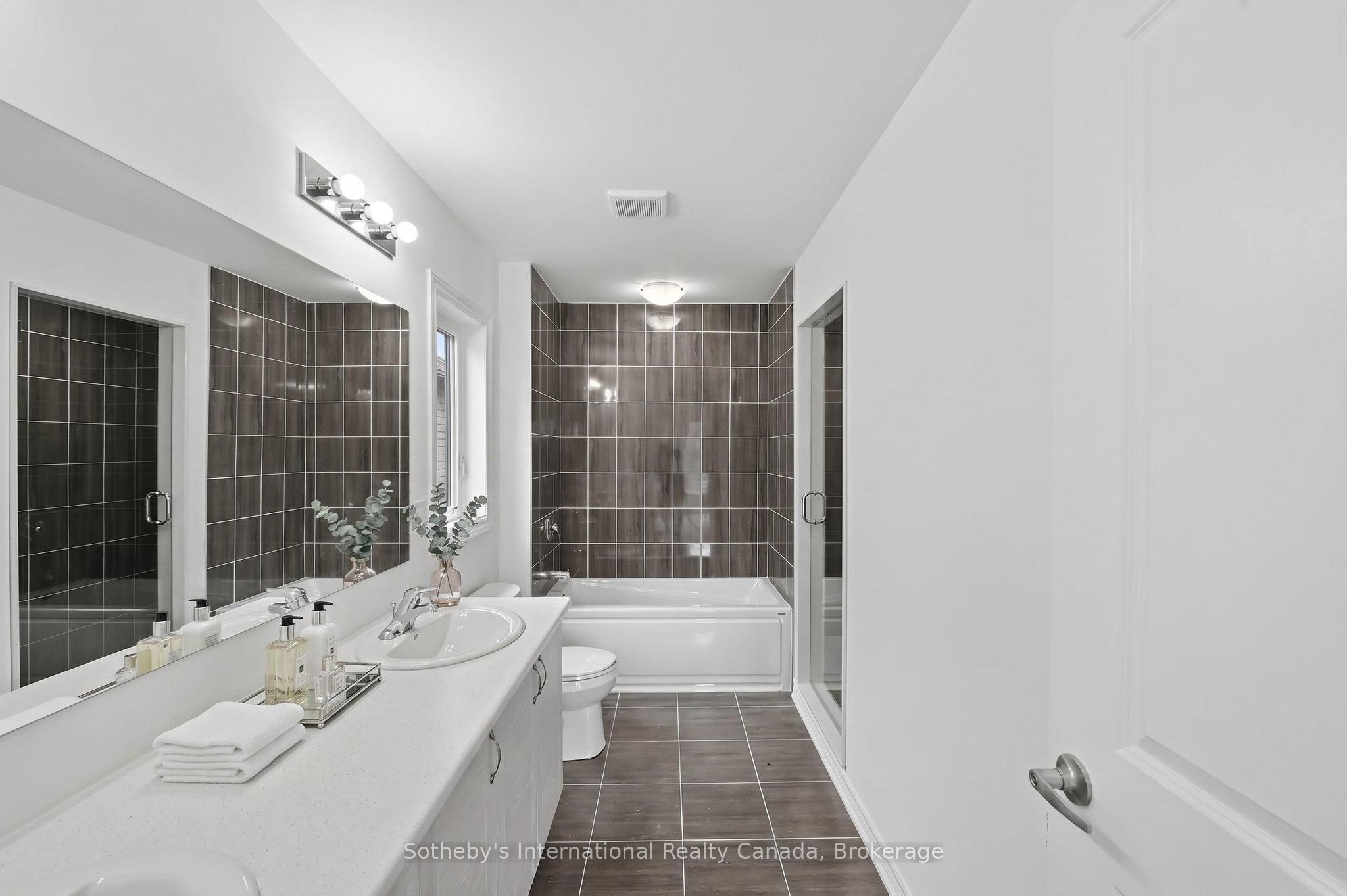 12 Hillcroft Way Property Photo 26
