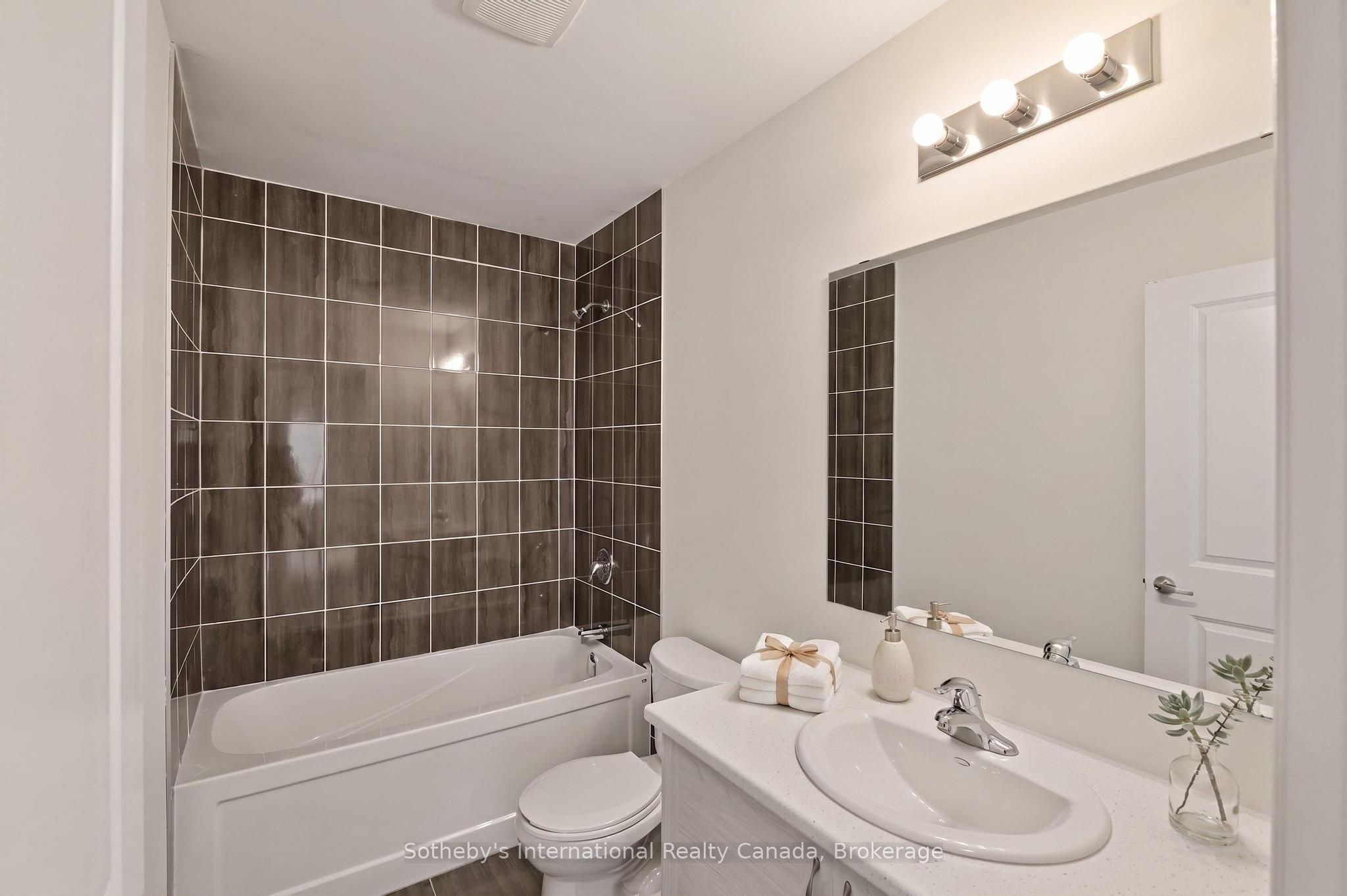 12 Hillcroft Way Property Photo 32