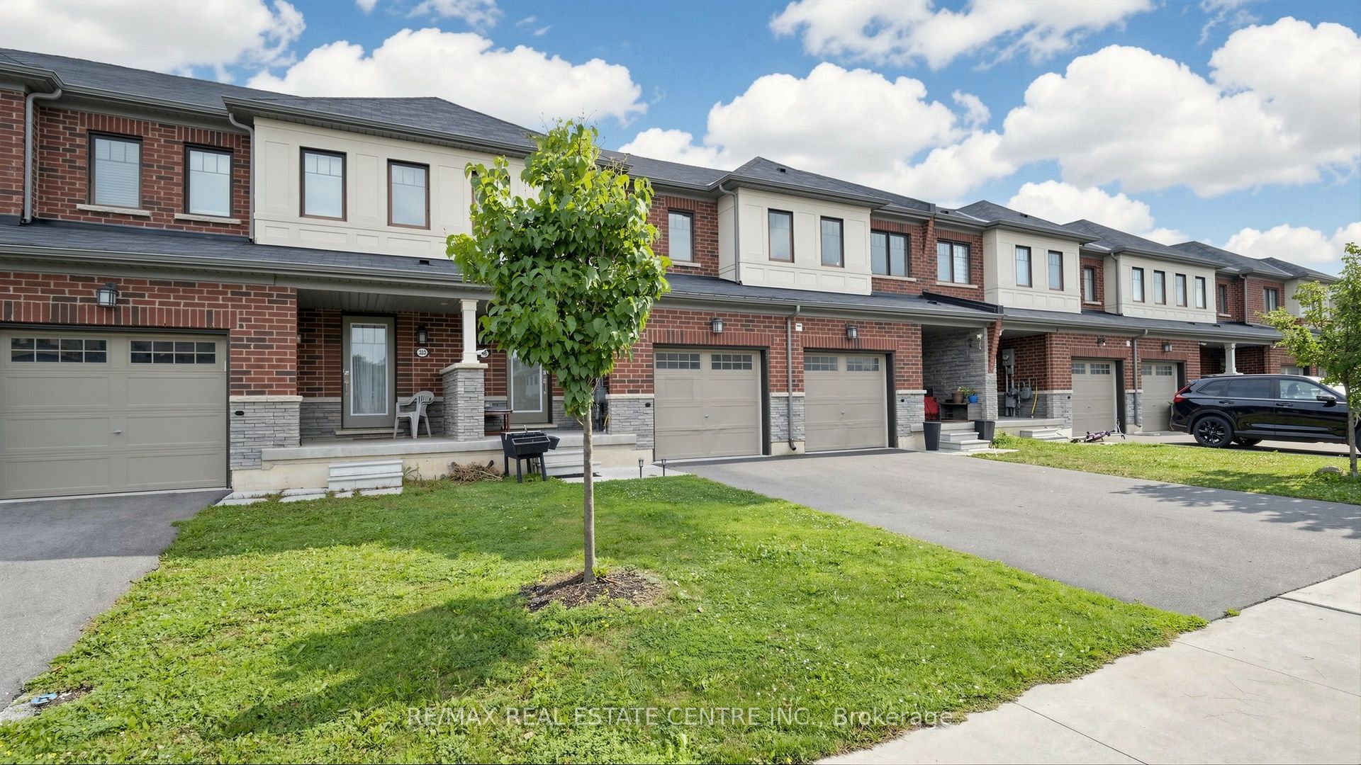 300 Bedrock Drive Property Photo 1