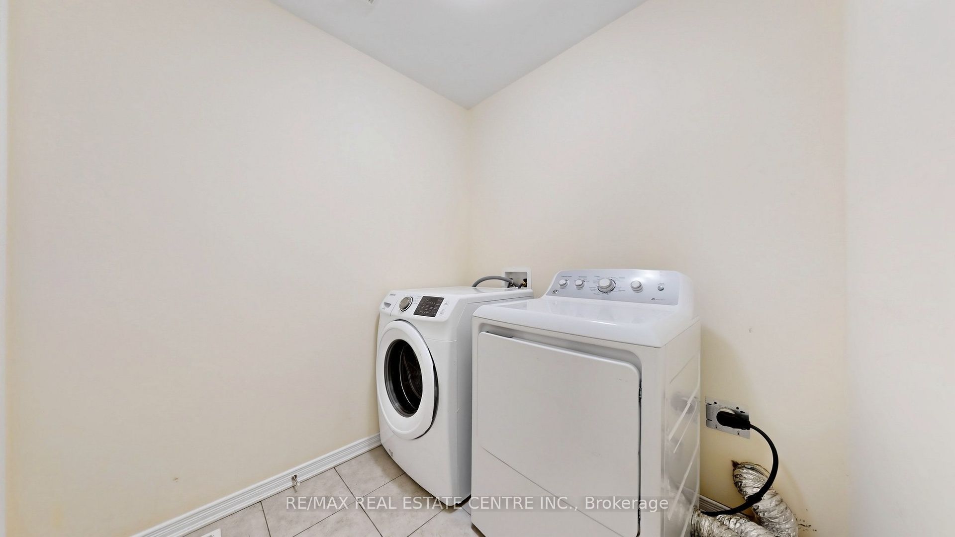 300 Bedrock Drive Property Photo 42