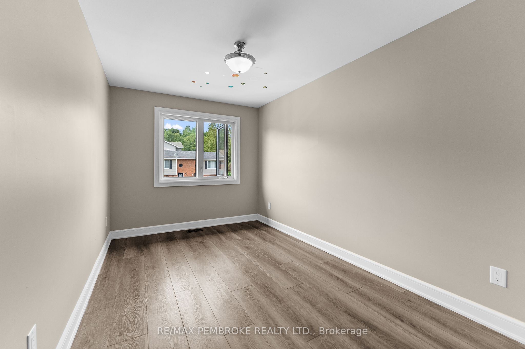 41 Northbrook Road Property Photo 20