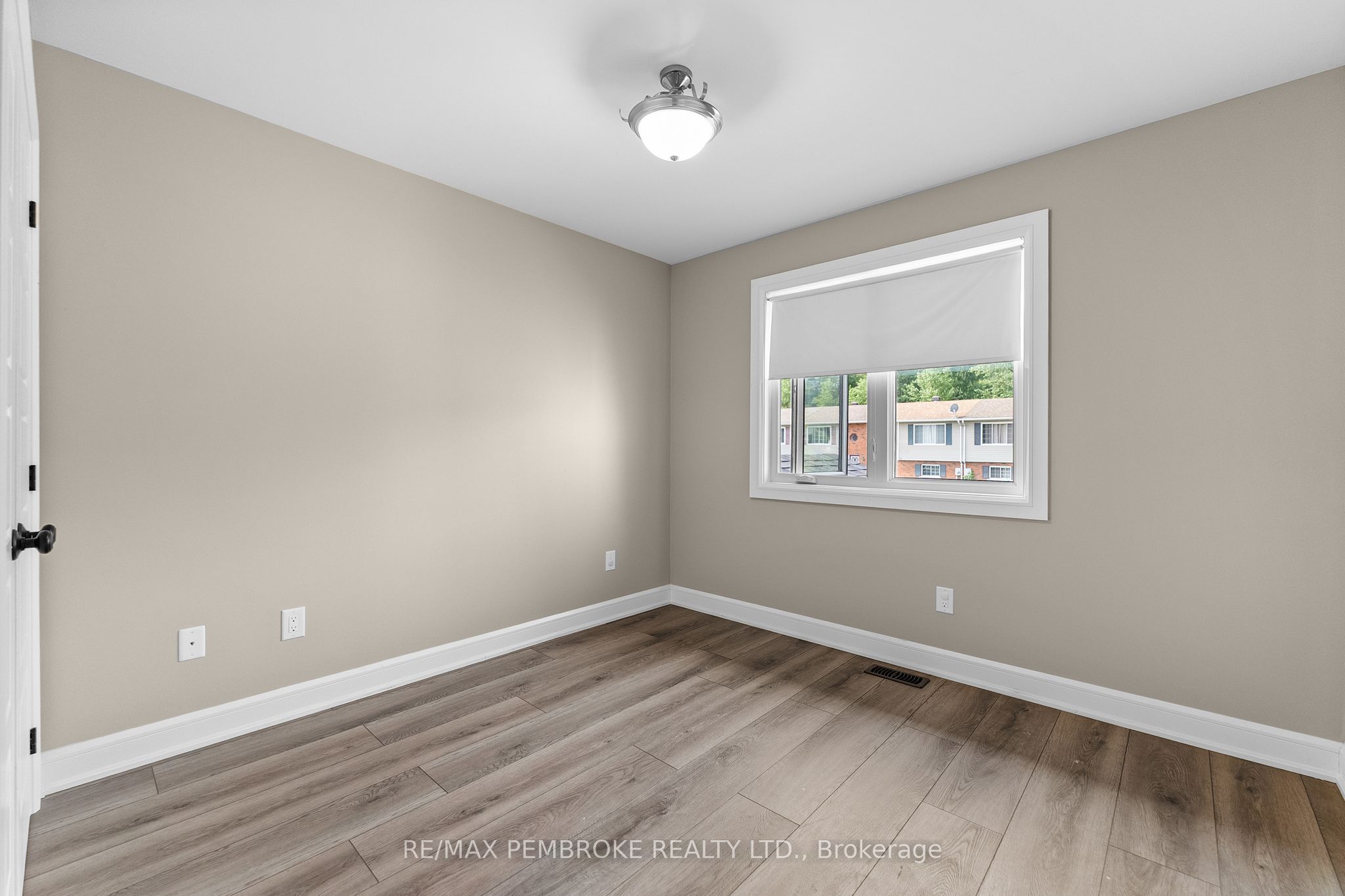 41 Northbrook Road Property Photo 21