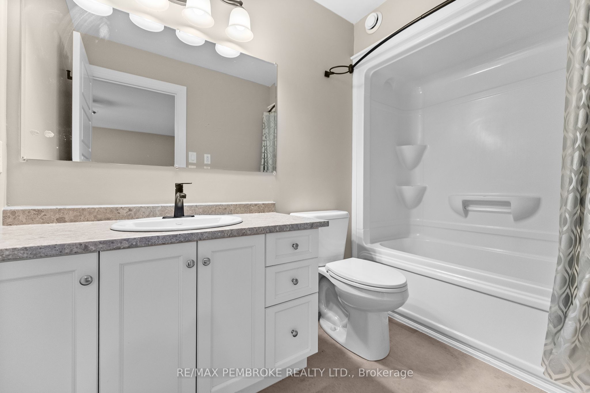 41 Northbrook Road Property Photo 26
