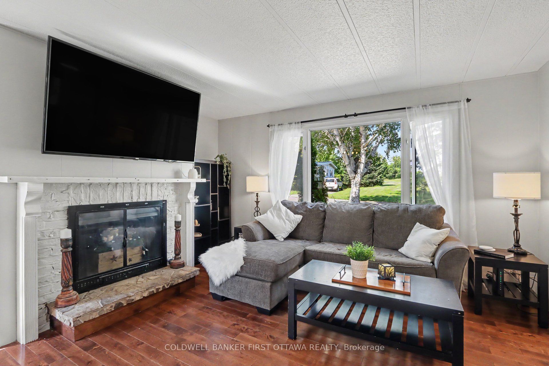 17 Bridle Path Property Photo 8