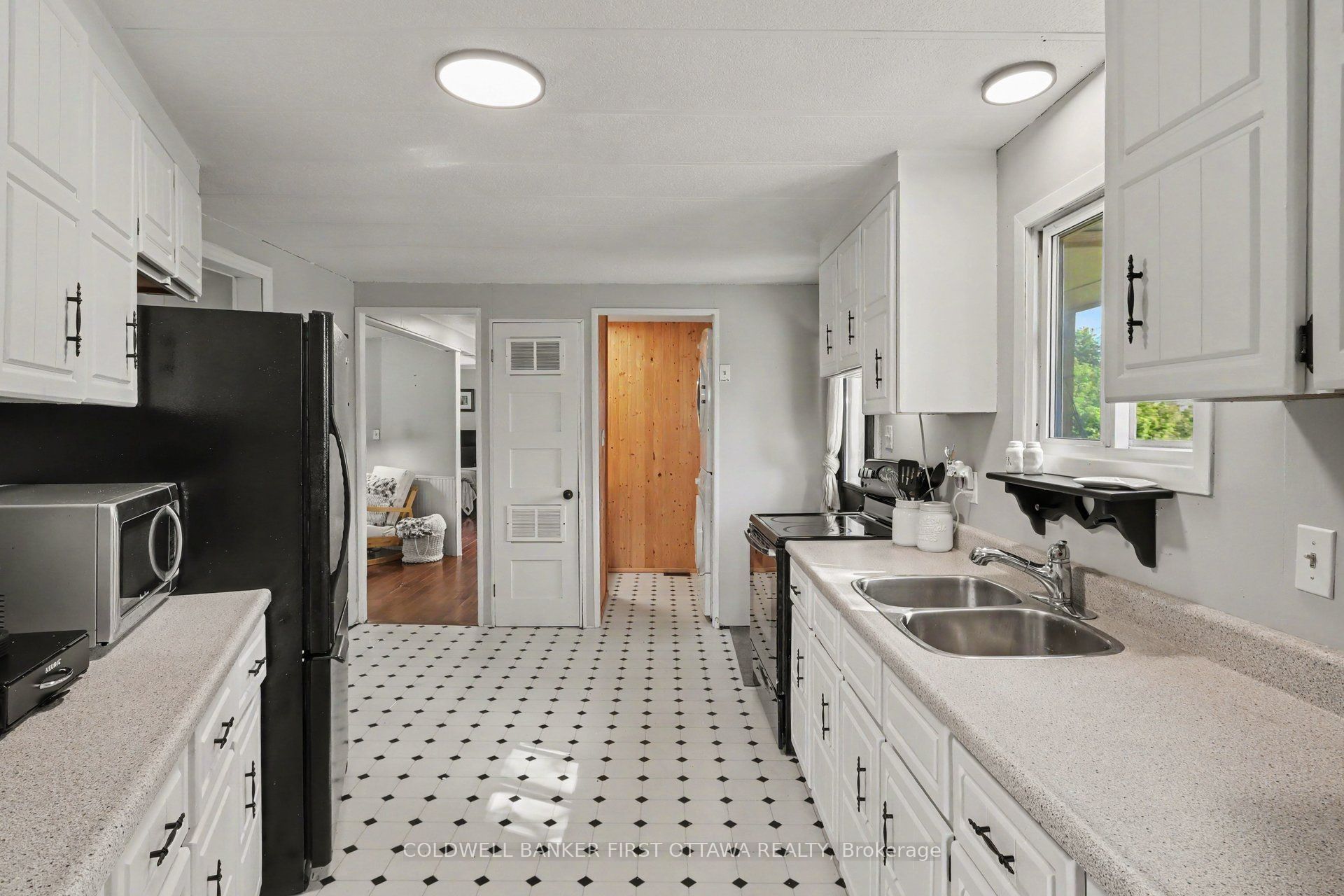 17 Bridle Path Property Photo 14