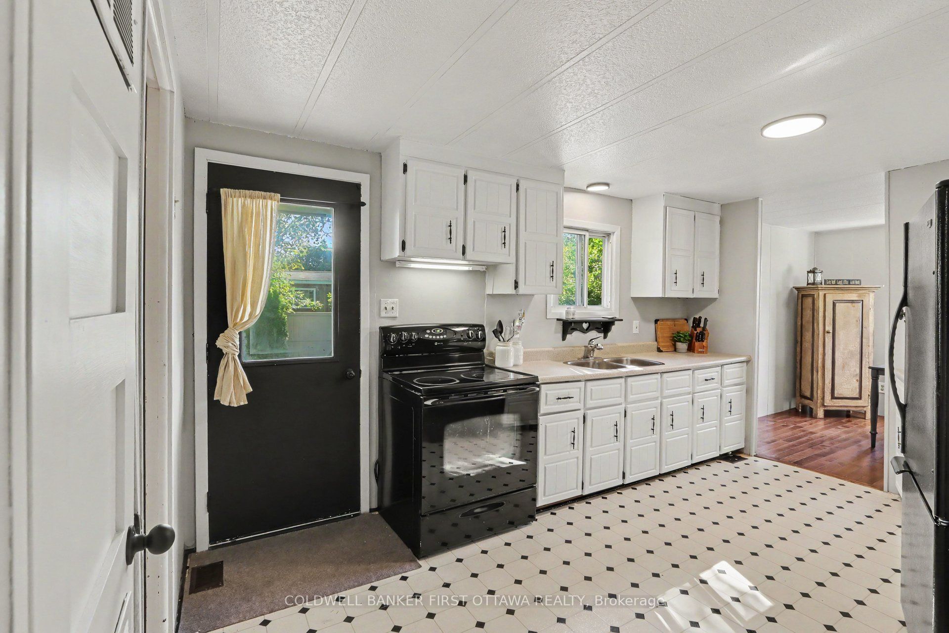17 Bridle Path Property Photo 15