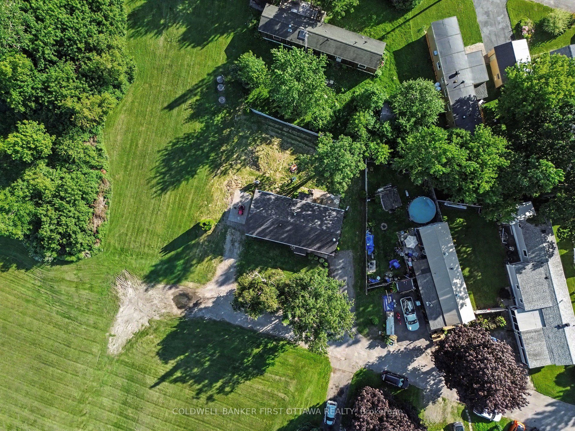 17 Bridle Path Property Photo 33
