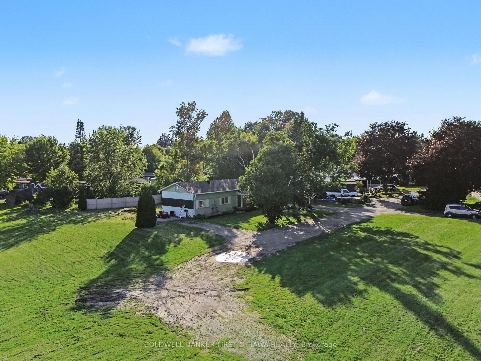17 Bridle Path Property Photo 37