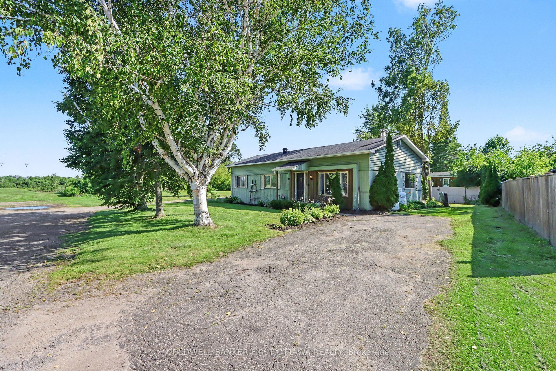 17 Bridle Path Property Photo 39