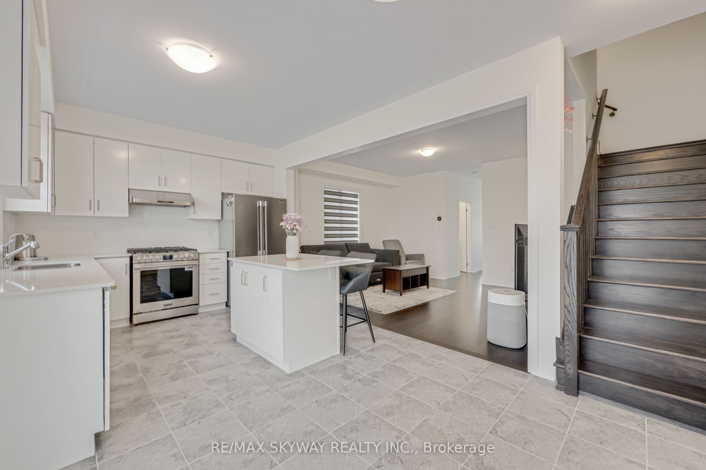 163 Wilmot Road Property Photo 15