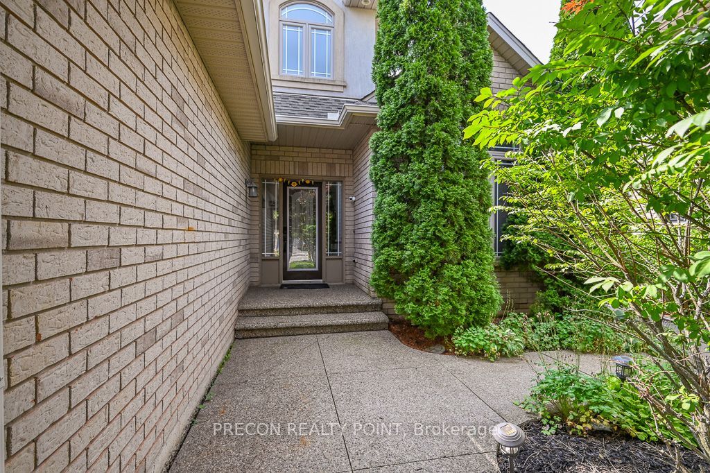 67 Jeffrey Drive Property Photo 2