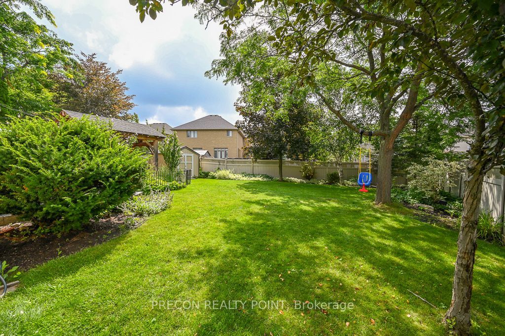 67 Jeffrey Drive Property Photo 3