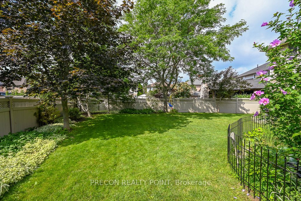 67 Jeffrey Drive Property Photo 4