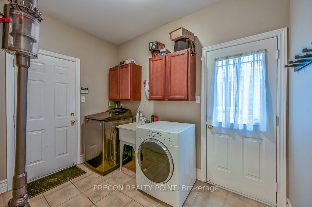 67 Jeffrey Drive Property Photo 33