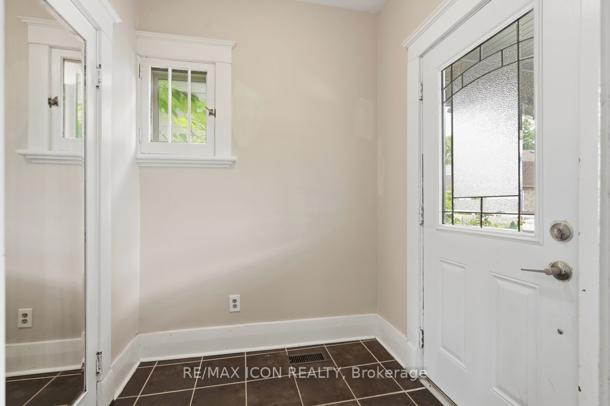 31 Mount Pleasant Avenue Property Photo 4