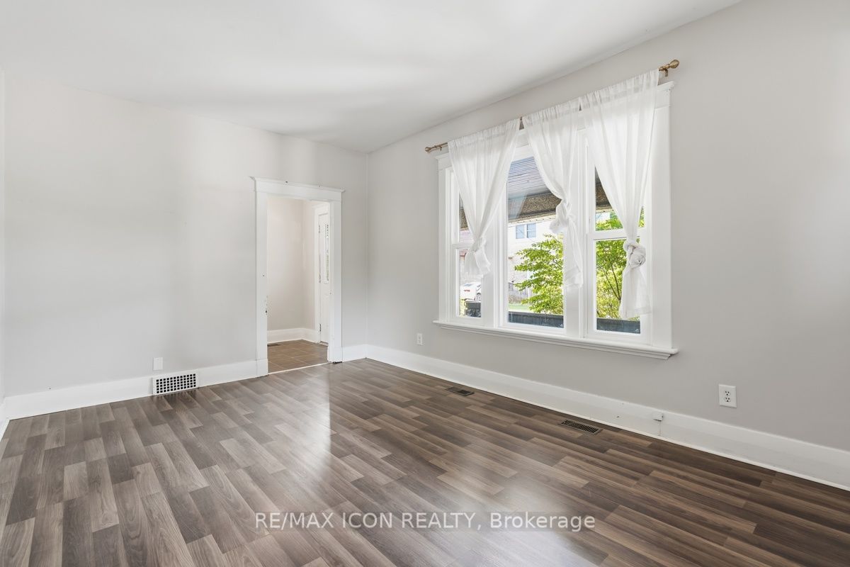 31 Mount Pleasant Avenue Property Photo 6