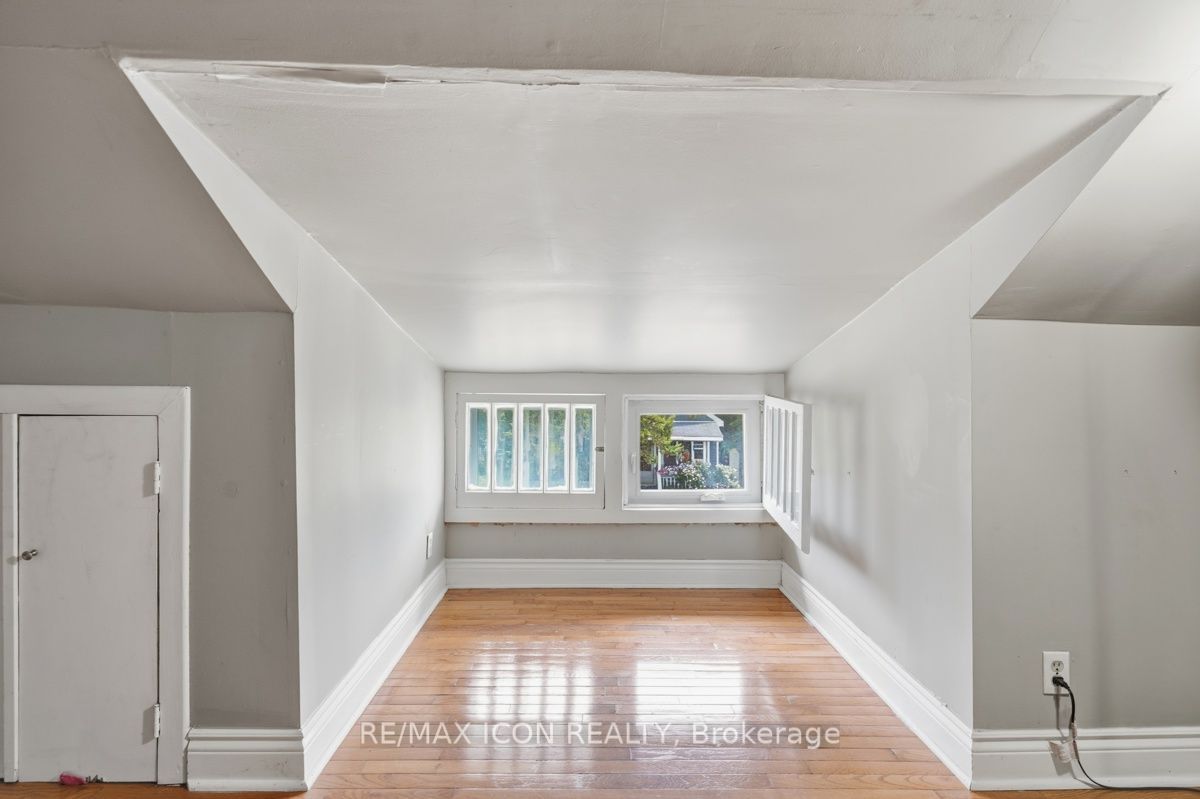 31 Mount Pleasant Avenue Property Photo 25