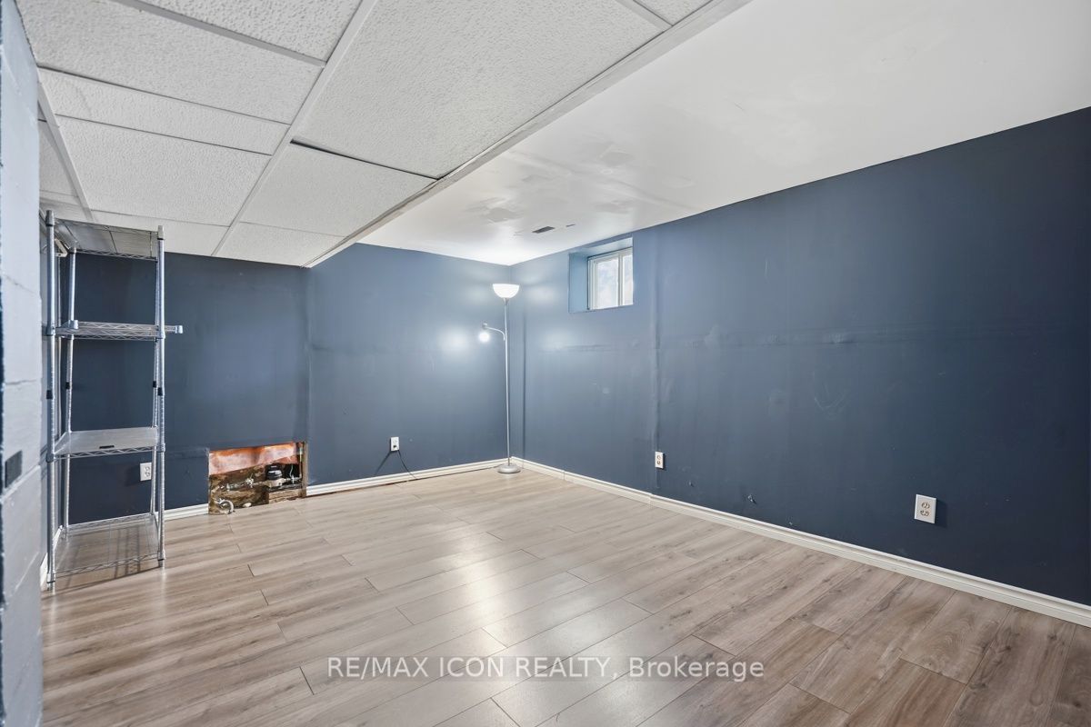 31 Mount Pleasant Avenue Property Photo 32