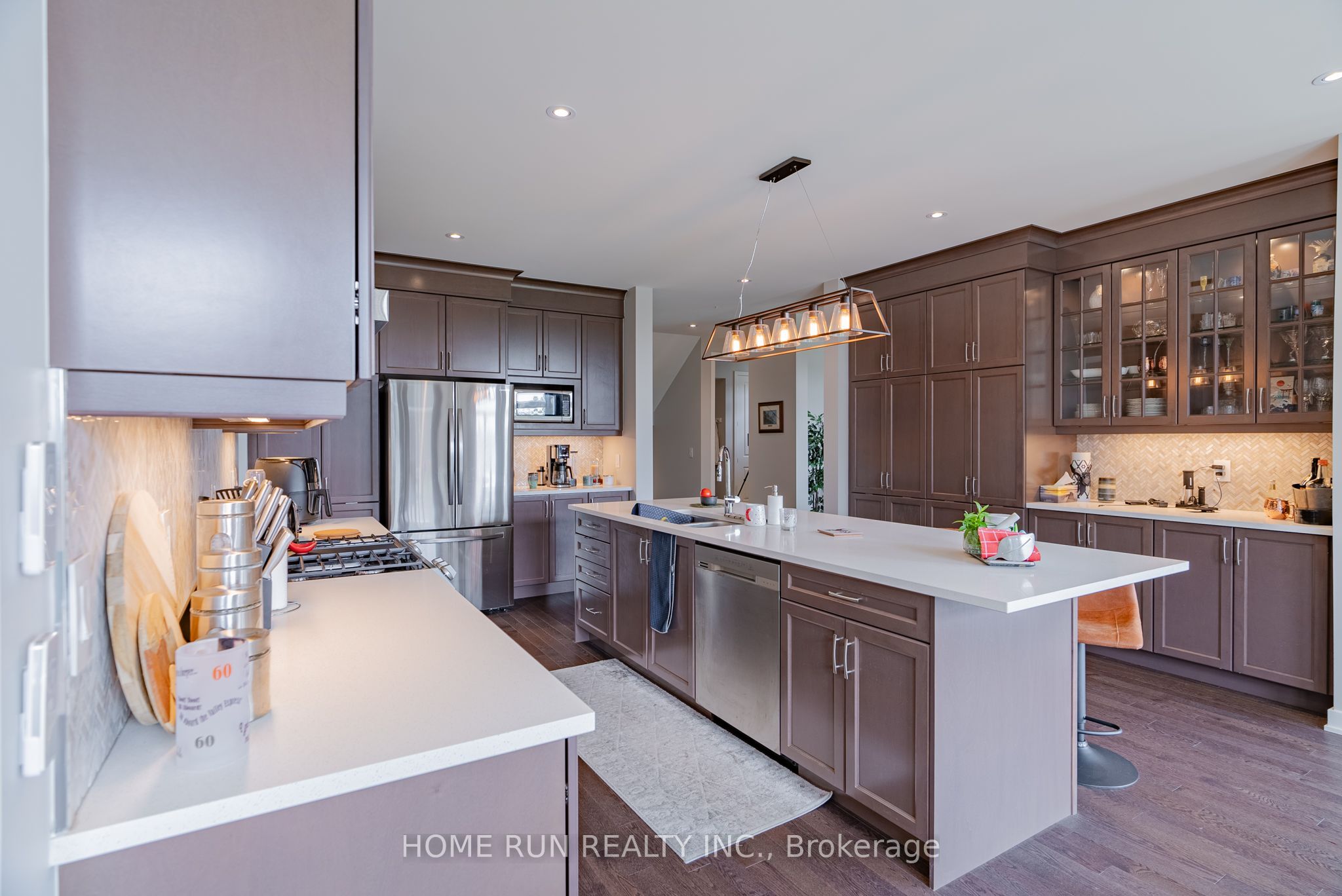 451 Longworth Avenue Property Photo 14