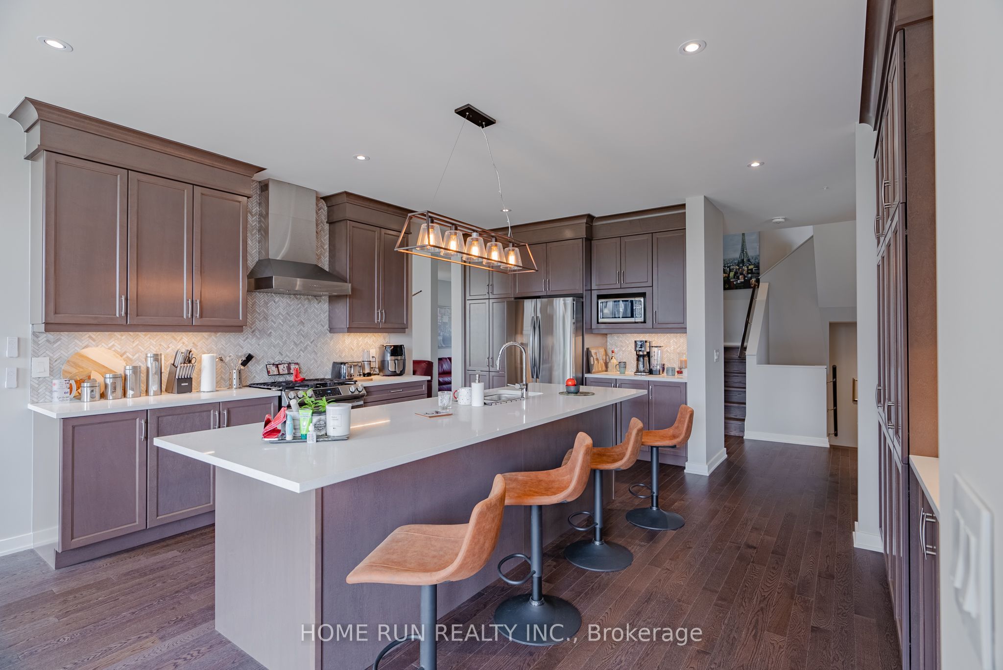 451 Longworth Avenue Property Photo 15