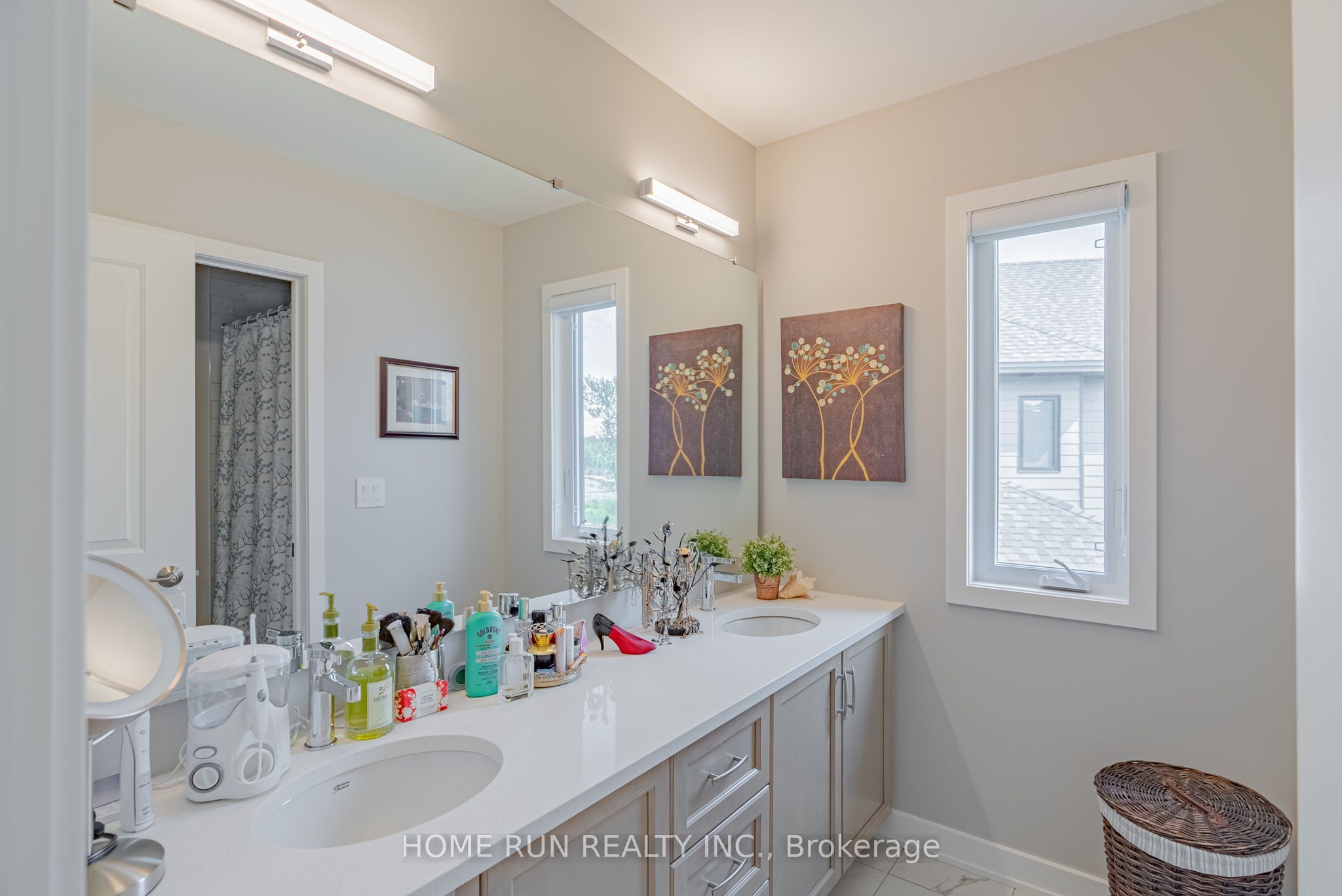 451 Longworth Avenue Property Photo 43