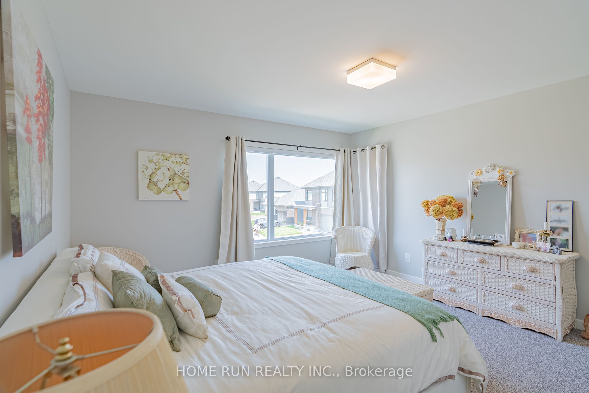 451 Longworth Avenue Property Photo 46